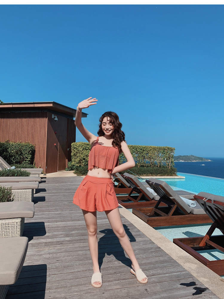 demanke温泉泳衣女保守学生ins风荷叶边小胸聚拢2020新款分体游泳衣