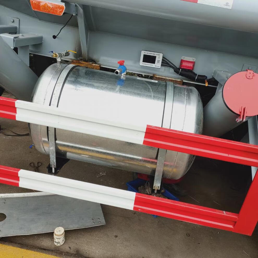 货车洗手水箱 大货车洗手水箱车用汽车淋水器水罐气压淋水箱滴水刹车