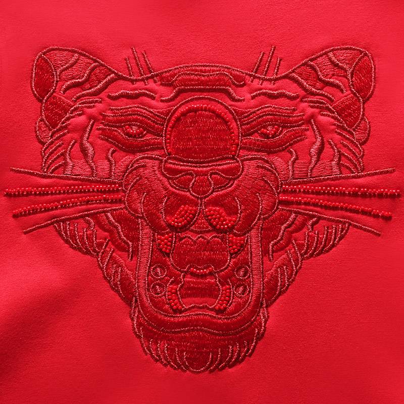 啄木鸟卫衣男加绒虎年刺绣老虎头卫衣秋冬本命年套头ins超火上衣男装