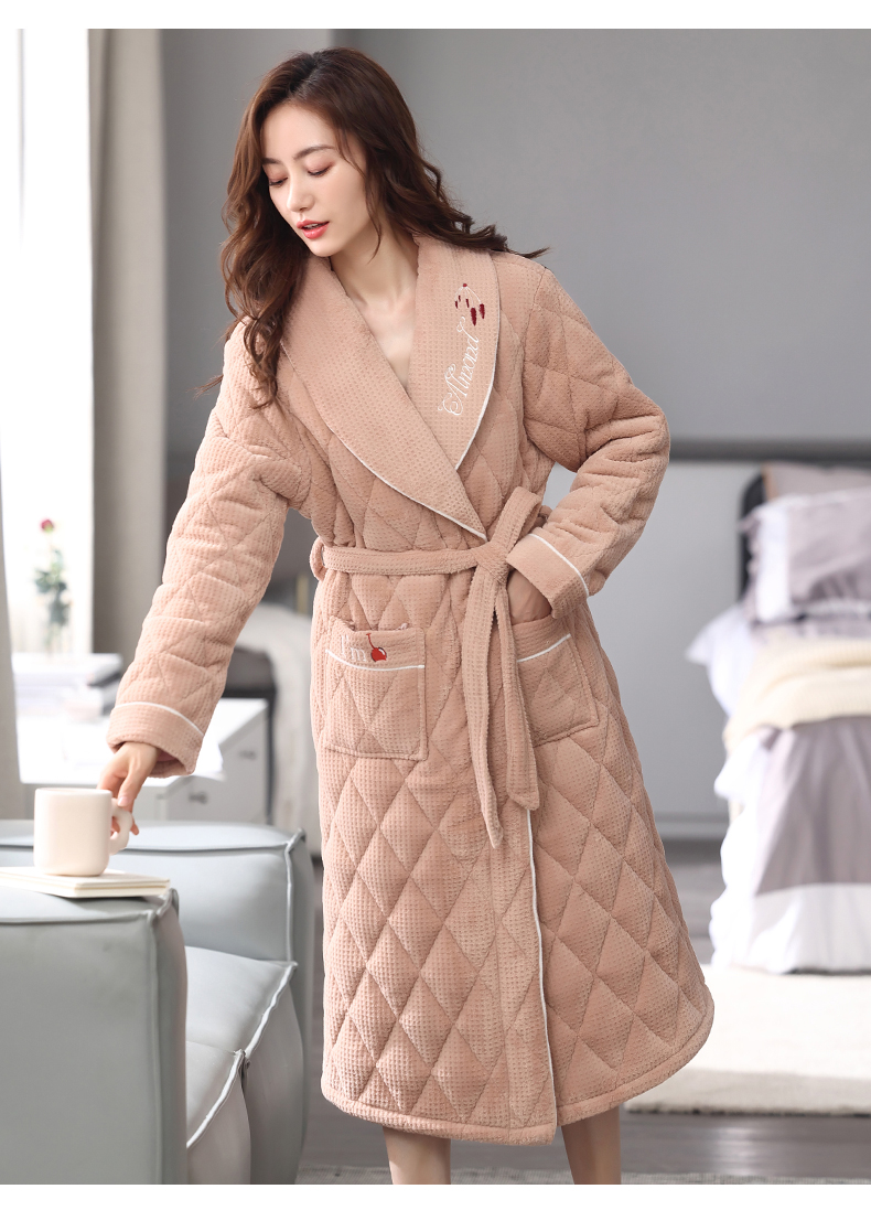 金立芬夹棉睡袍女士睡衣秋冬季冬天珊瑚绒三层加厚夹棉保暖法兰绒浴袍