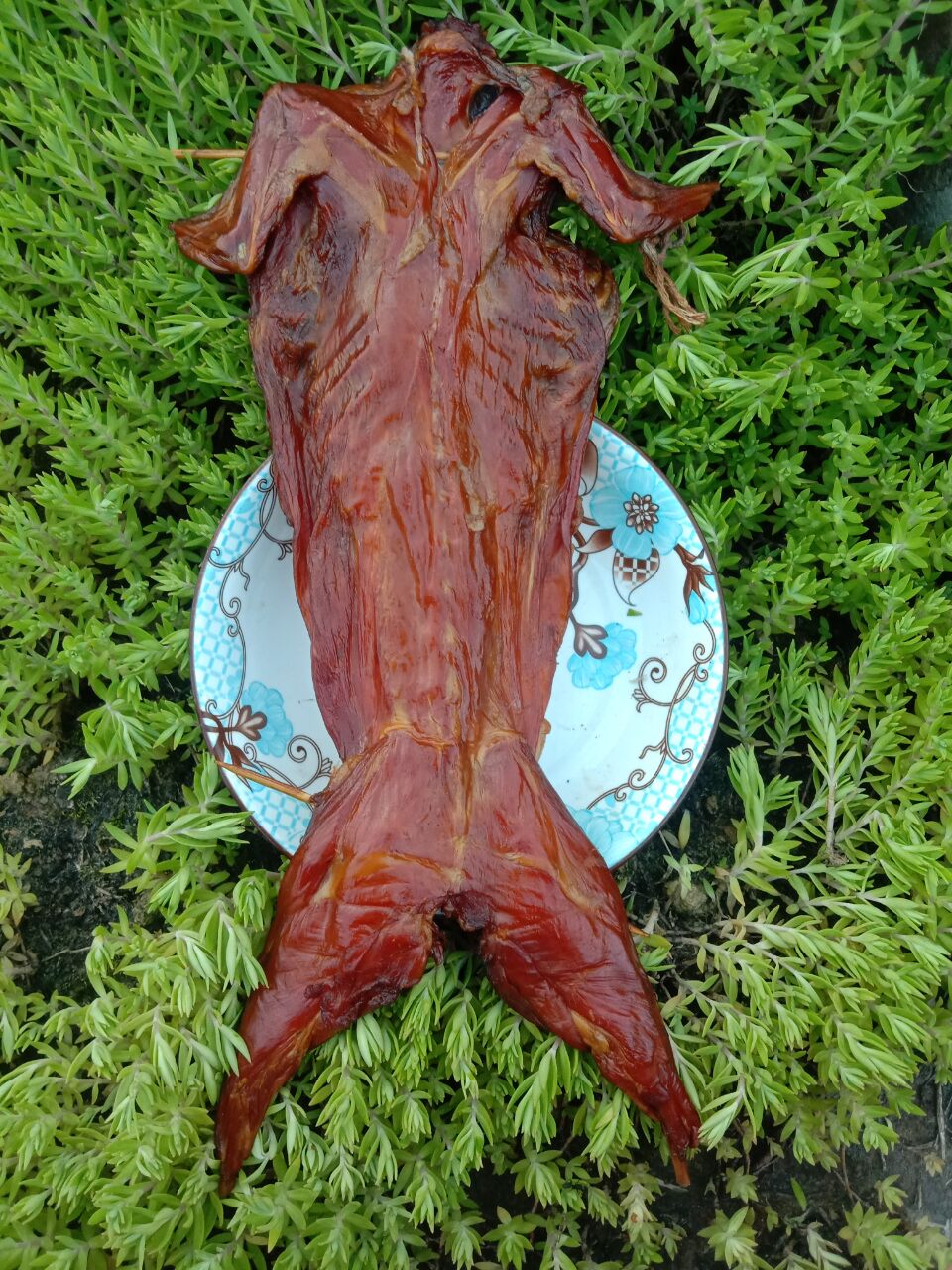 腊兔湖南土特产腊兔子腊肉兔子肉土家腊兔肉风干兔柴火烟熏兔整只