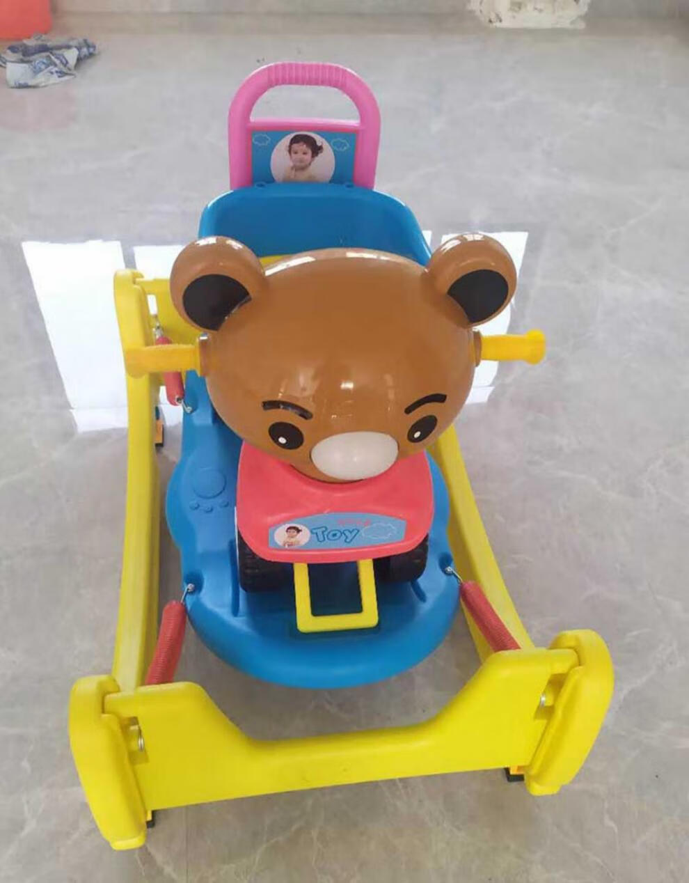 家用玩具爆笑虫子宝宝摇摇车小熊弹簧蹦蹦车玩具车黄色底座棕色小熊头