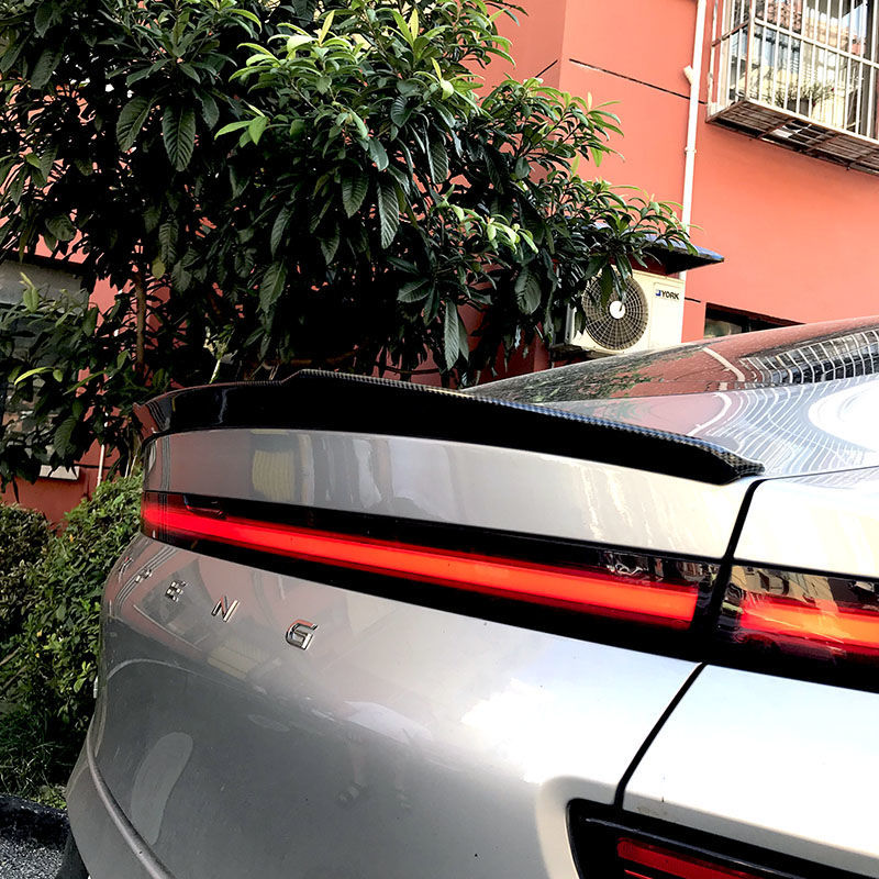 适用于小鹏p7专用尾翼改装p7小包围定风翼外饰扰流运动汽车用品装饰件