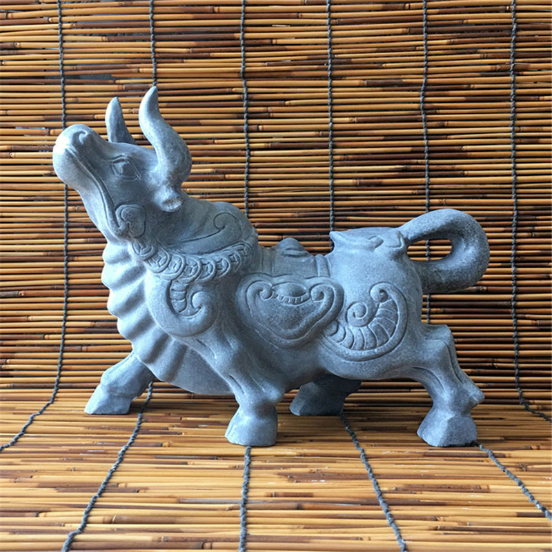 石牛石雕牛青石石雕石材雕刻家居办公室庭院园林雕刻石头牛 长40cm
