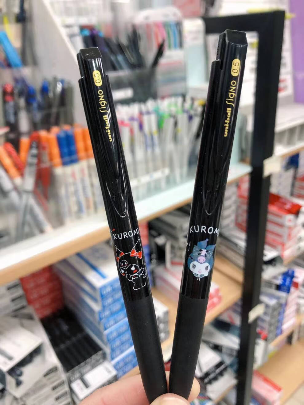 uni日本三菱中性笔限定款学生书写用按动黑色水笔05mmg款玉桂狗05mm