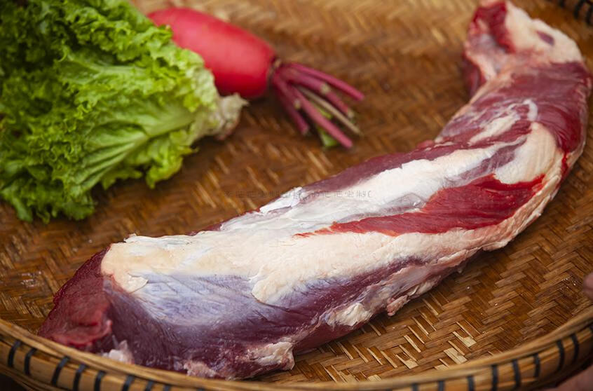 贵州农家放养新鲜生土黄牛肉散养背脊腱子当天现杀里脊肉1斤定制礼包
