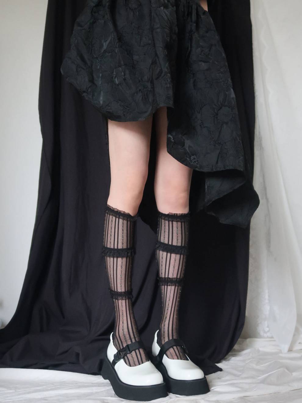 纤丝珍夏薄网红日系洛丽塔波点蕾丝花边小腿袜女lo黑白网纱亮丝美腿中