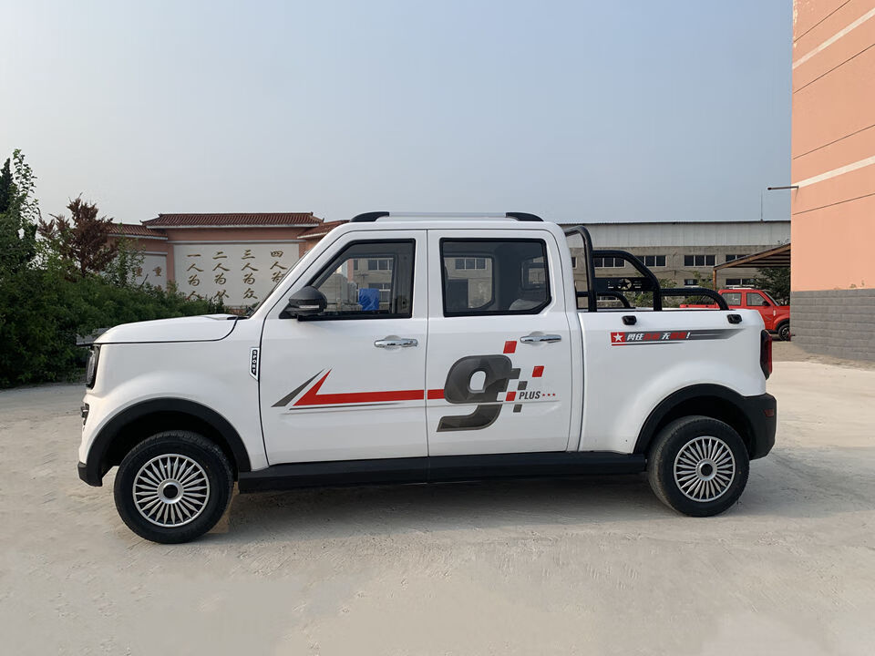 英诺普电动皮卡四轮车双排拉货家用大功率皮卡载重王油电两用载重版纯