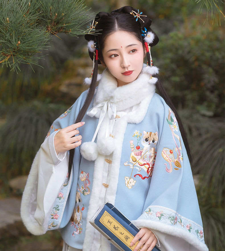 汉服女成人女学生汉服冬季汉服女成人冬装萤火虫原创汉服女明制方领