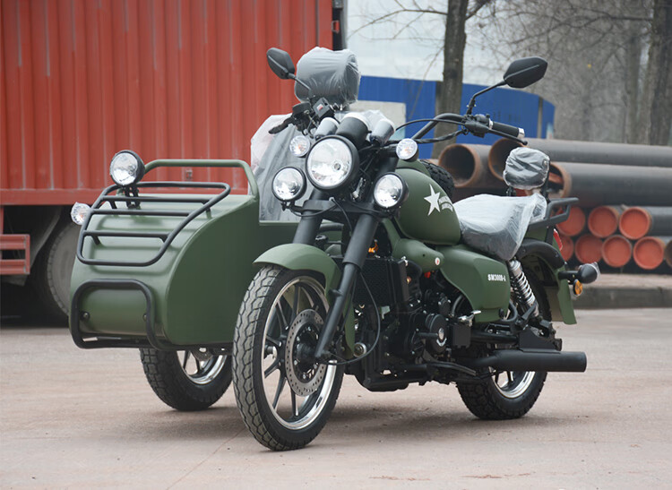 边三轮摩托车宗申发动机300水冷电喷轴转动复古太子车偏三轮通用可