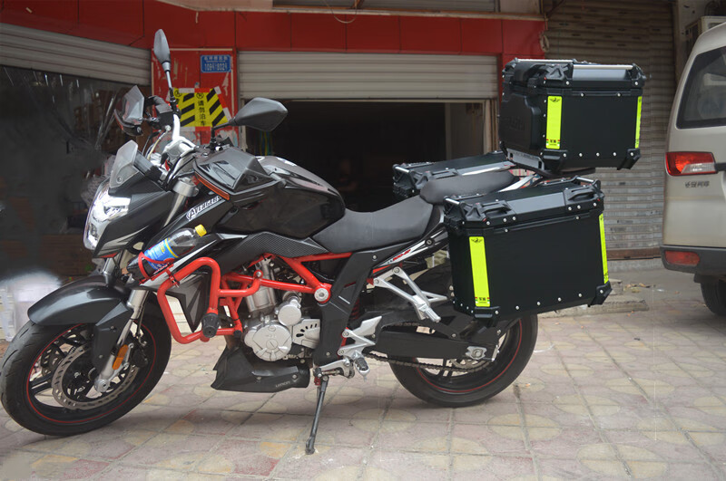 2022款隆鑫无极300r边箱铝合金尾架三箱300r侧箱后备改装带灯尾箱