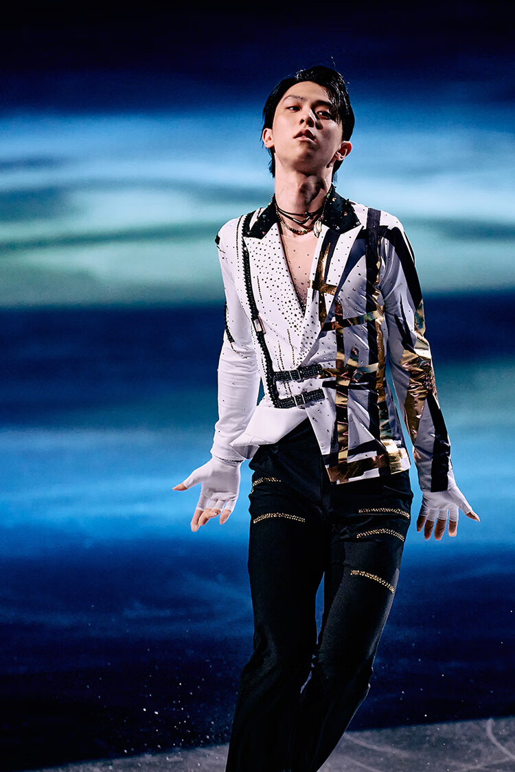 《保单羽生结弦写真矢口亨摄影 2021-2022 限定封面版 特典文件夹