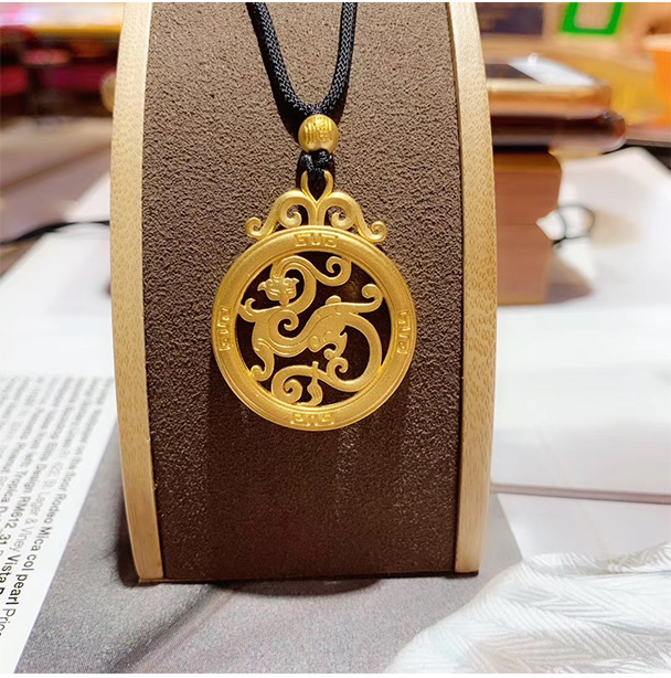 老凤凰黄金龙牌吊坠挂绳男士黑绳项链古法金挂坠实心999足金坠传承古