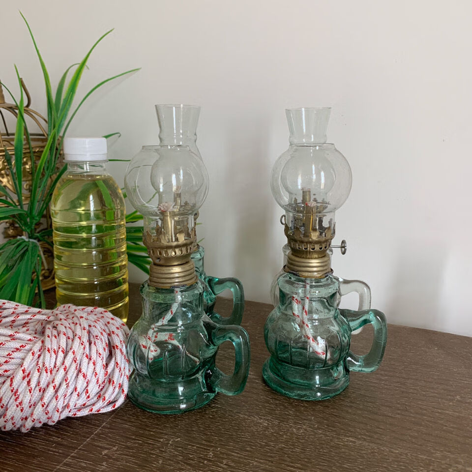 煤油灯 老油灯 老式玻璃灯罩小油灯火水灯燃油灯手动调节携带方便供佛