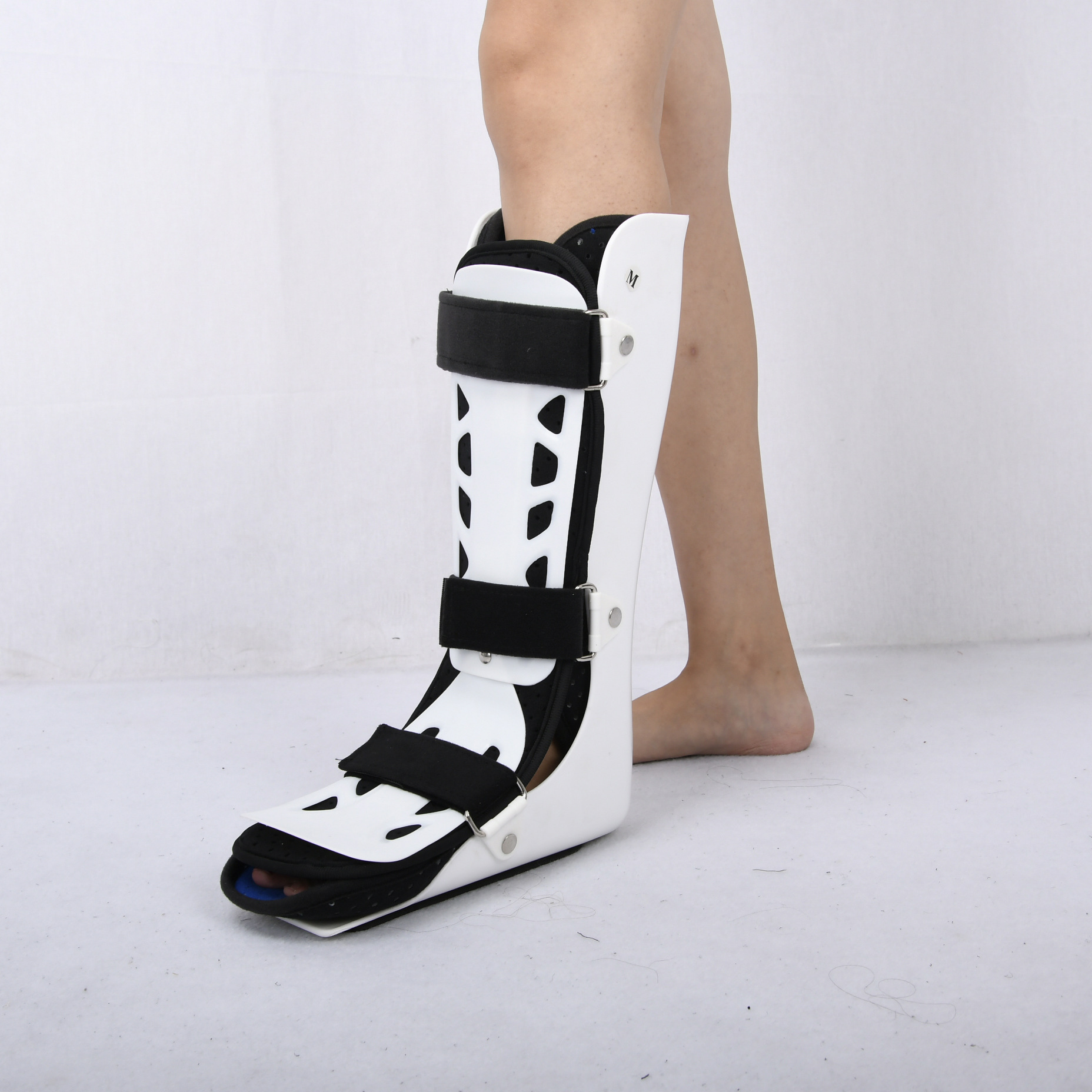 踝关节足托跟腱部训练白天日用足部行走透气足踝固定支具无前挡板m左