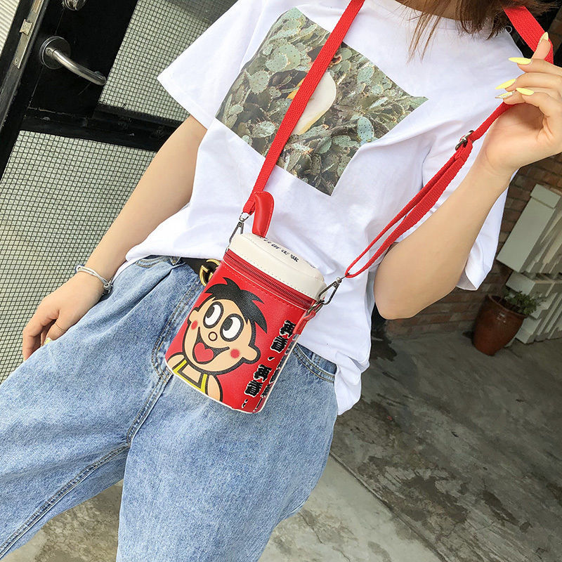 新款卡通旺仔牛奶包包女时尚可爱萌儿童单肩斜挎包撞色零食包 红色