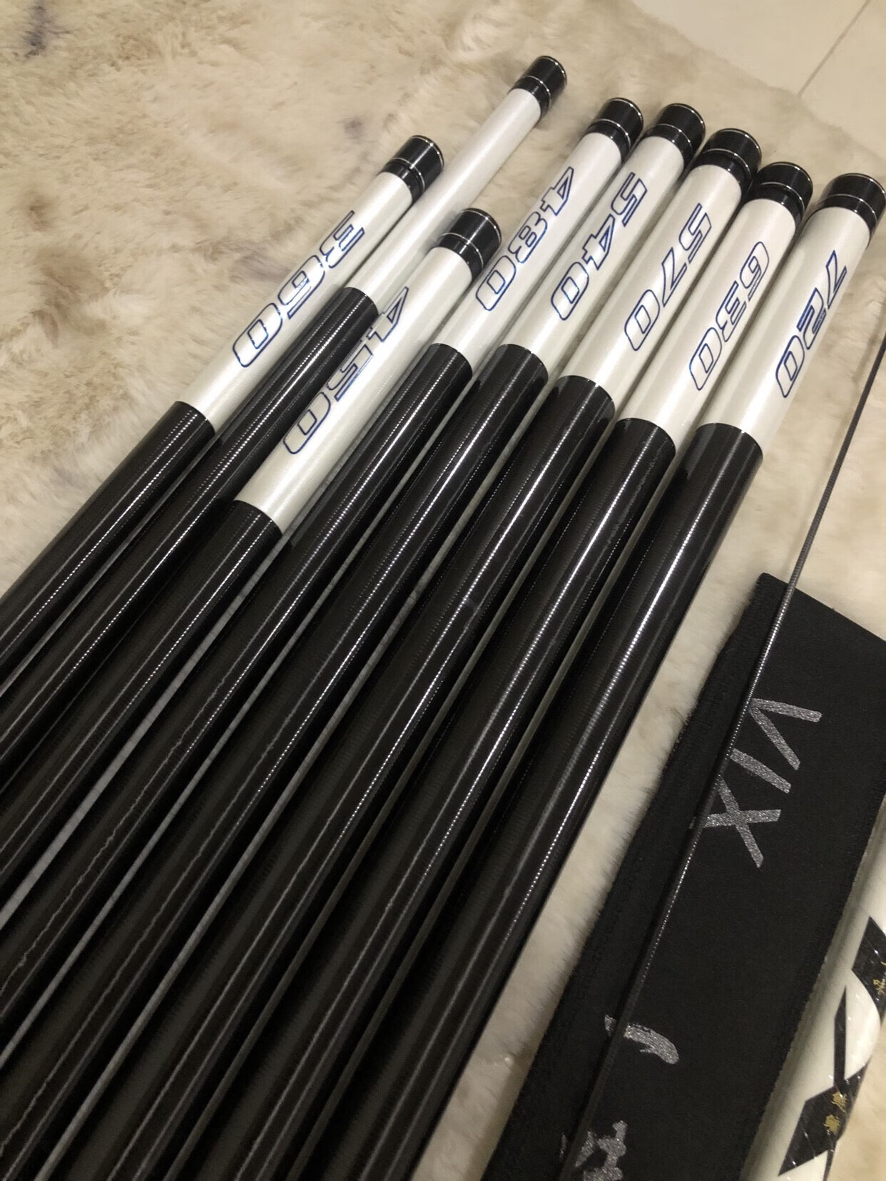 国际章化氏一味vix【福利】一味鲢鳙vix6h19调超轻超硬黑坑竞技台钓竿