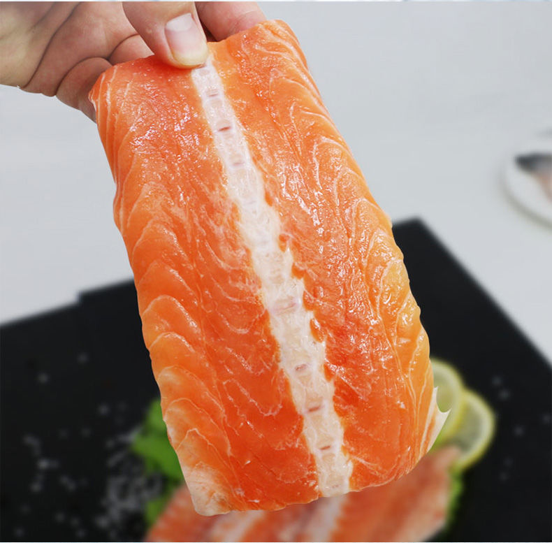 三文鱼鱼骨鱼排新鲜冷冻三文鱼骨边角鱼骨500g熬汤烧烤海鲜佳品三文鱼