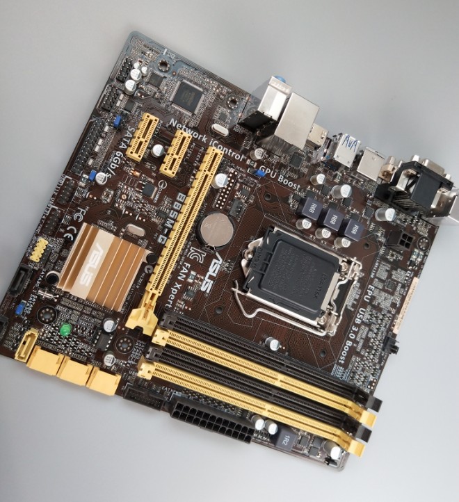 华硕b85mgplusb85mfkv5plus四内存b85主板1150针军绿色