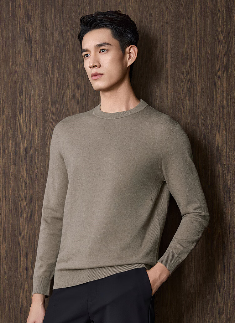 HLA Long-Sleeve Knit Sweater for Men, Light Business Classic Series, Round Neck Pullover, Winter Wear for Me 1