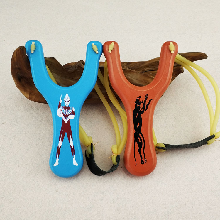 木质弹弓小孩儿童玩具弹弓传统户外射击竞技男孩女孩经典玩具奥特曼3