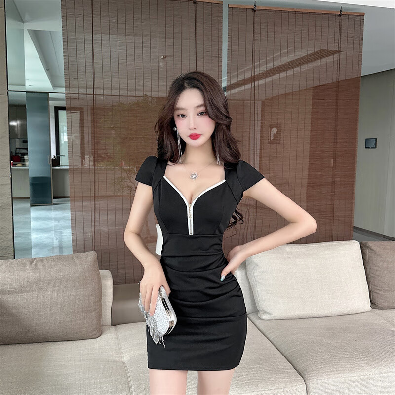 fcc2f9bacd204c4b.jpg
