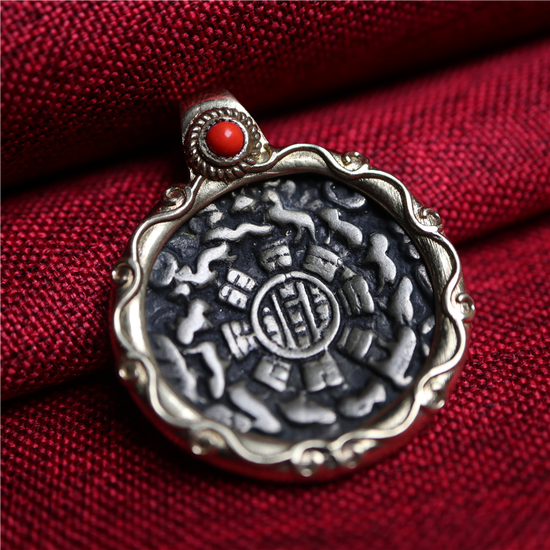 九宫八卦牌西藏传精手工天铁托甲九宫八卦牌吊坠藏式佛牌项坠小九宫