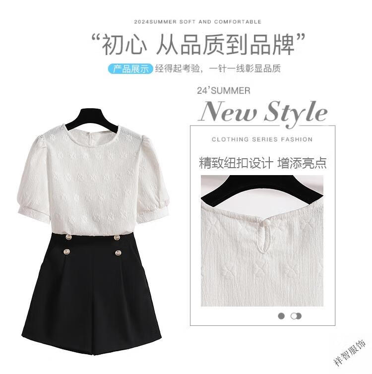 aa8d271f60bba3f0.jpg' style=
