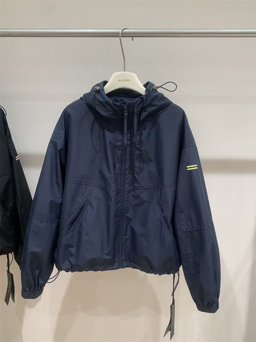 fe6be5774ce28118.jpg' style=