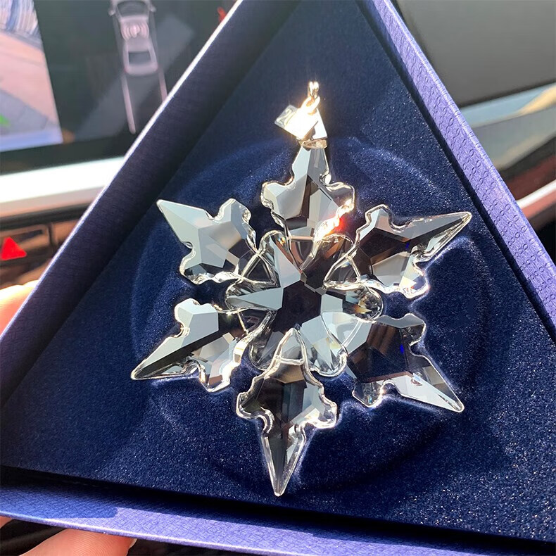 施华洛世奇2022冰雪奇缘雪花水晶车挂汽车挂件车内车载挂饰 梦幻冬日