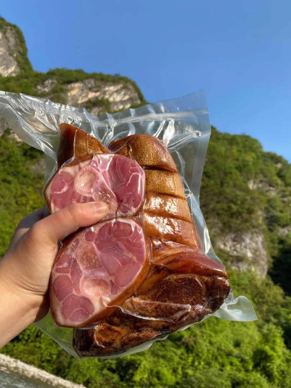 四川重庆奉节腊猪蹄腊猪脚猪手农家柏树枝烟熏肉恩施腌肉腊肉整块 腊