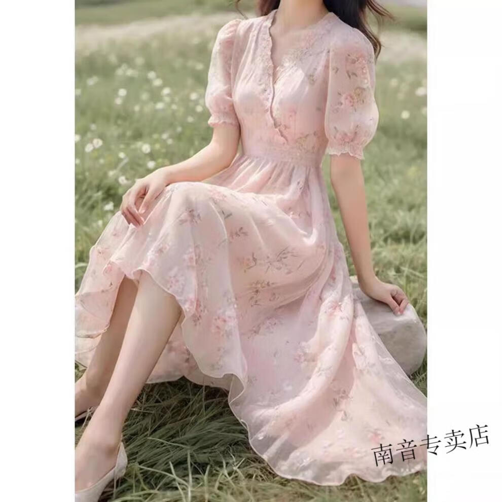 2c102e393fbc0439.jpg' style=
