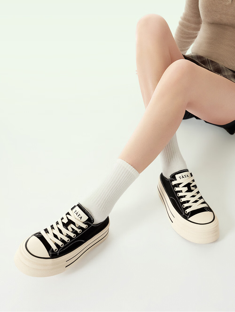 TATA Rainbow Thick-Soled Canvas Shoes for Women, Breathable Black Sneakers, Casual White Shoes WP801AM5 Black, Size 37 11