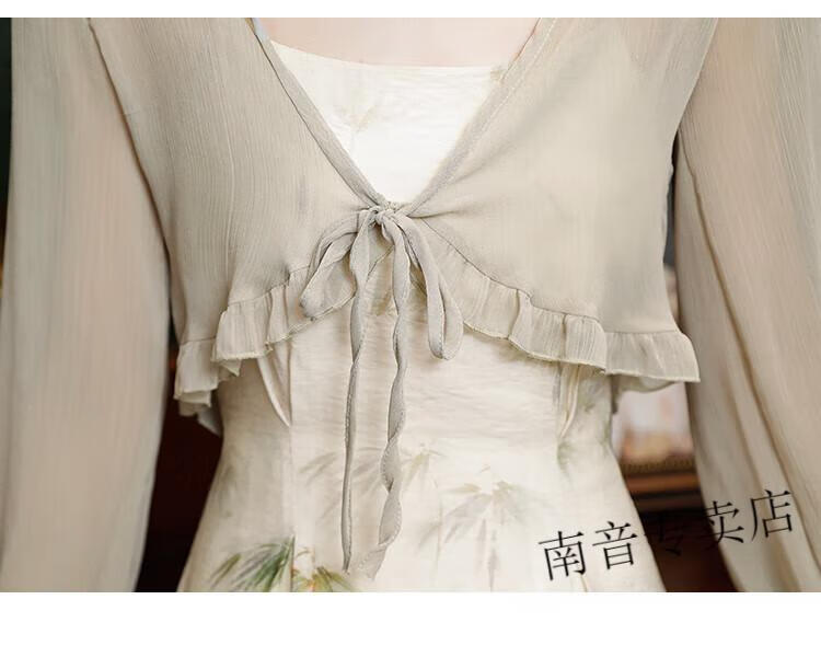 137236a57e6f2380.jpg' style=