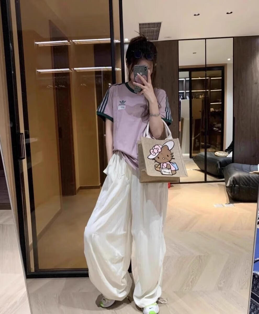 5315d663e6c97528.jpg' style=