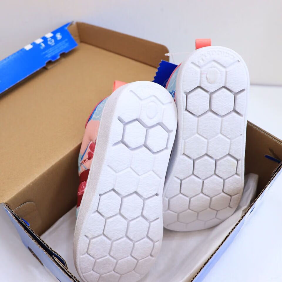 65b37b6db9d2ba70.jpg' style=