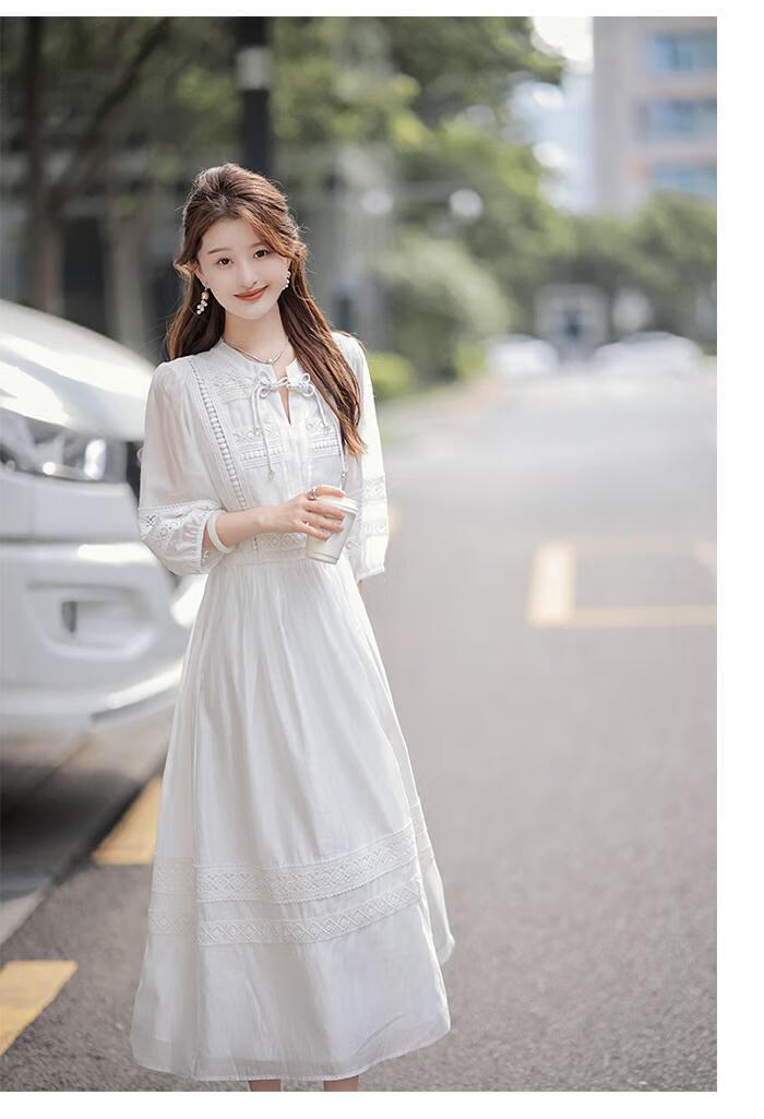 5ec81dfe03fbe30d.jpg' style=