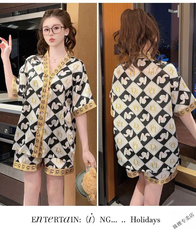 60b80d7727e28b43.jpg' style=