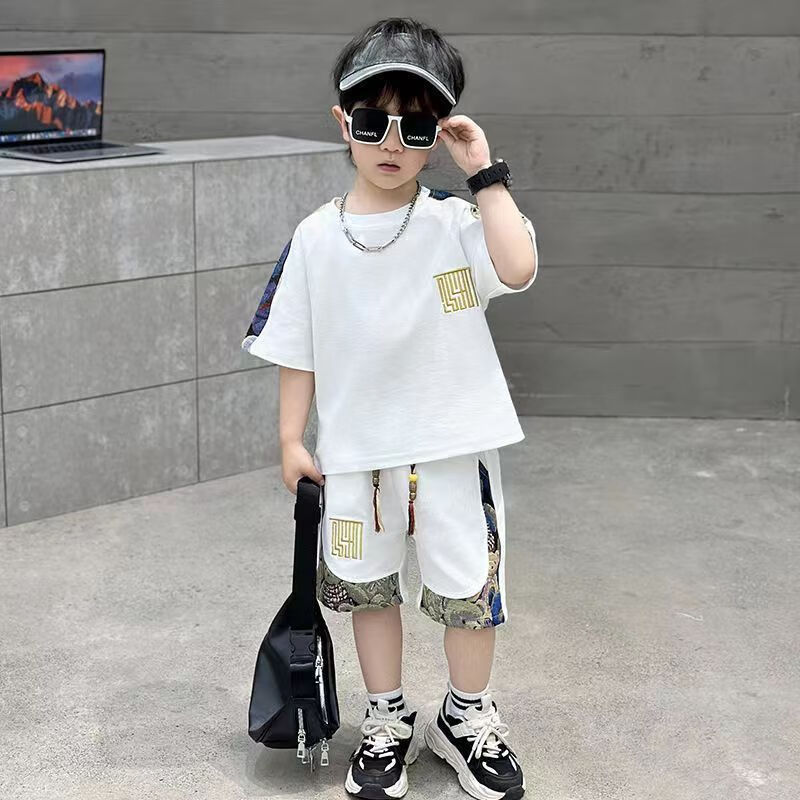 83c1314c4d731d21.jpg' style=