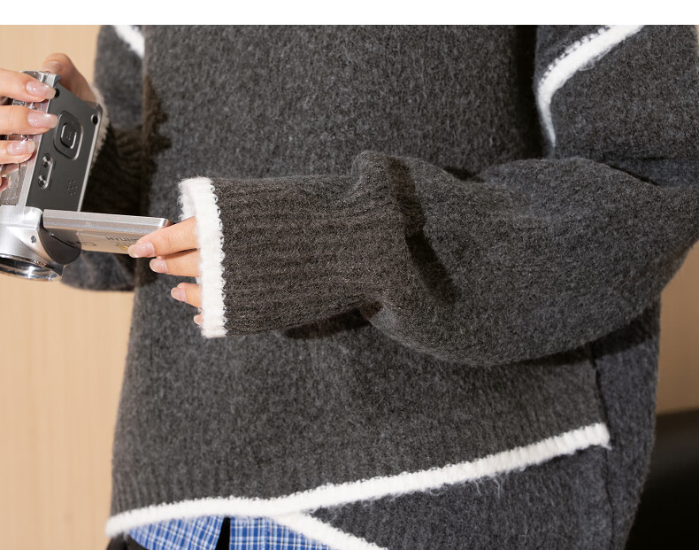 TANGSHI 2025 Autumn Winter Women's Crew Neck Contrasting Stitch Design High-Low Knit Sweater 12