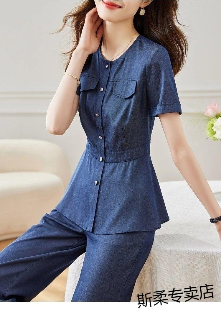 3692aeb1c078f49b.jpg' style=