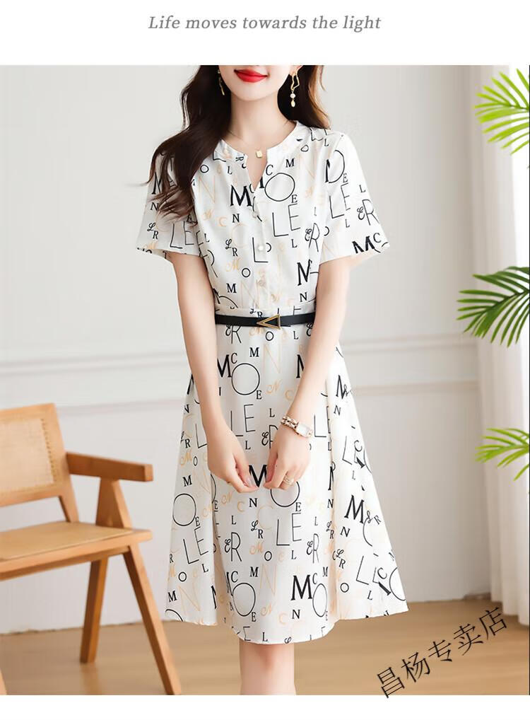 d93b5fb52b7127a8.jpg' style=