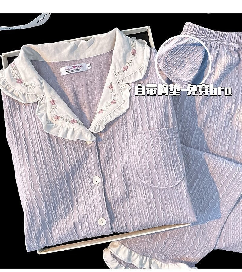 02c000cabae24622.jpg' style=