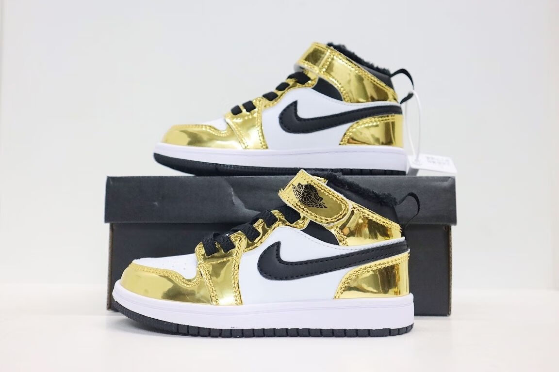 aj儿童鞋男女童新款加绒加厚魔术贴高帮板鞋篮球鞋帅气运动鞋潮 黑金