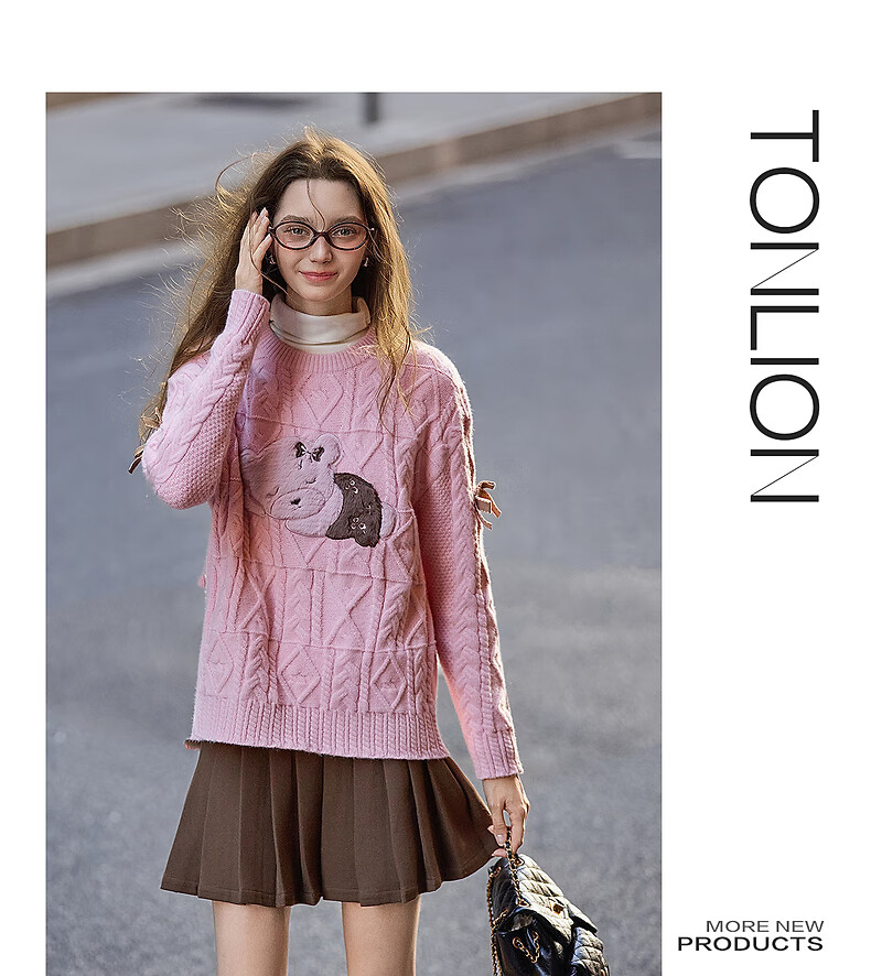 TonLion 2025 Autumn Winter Women's Crew Neck Front Pattern Applique Cable Knit Sweater 6