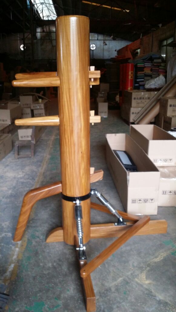 咏春拳木人桩 避震弹簧减震叶问桩 落地三角武术桩 一体实木定制 榆木