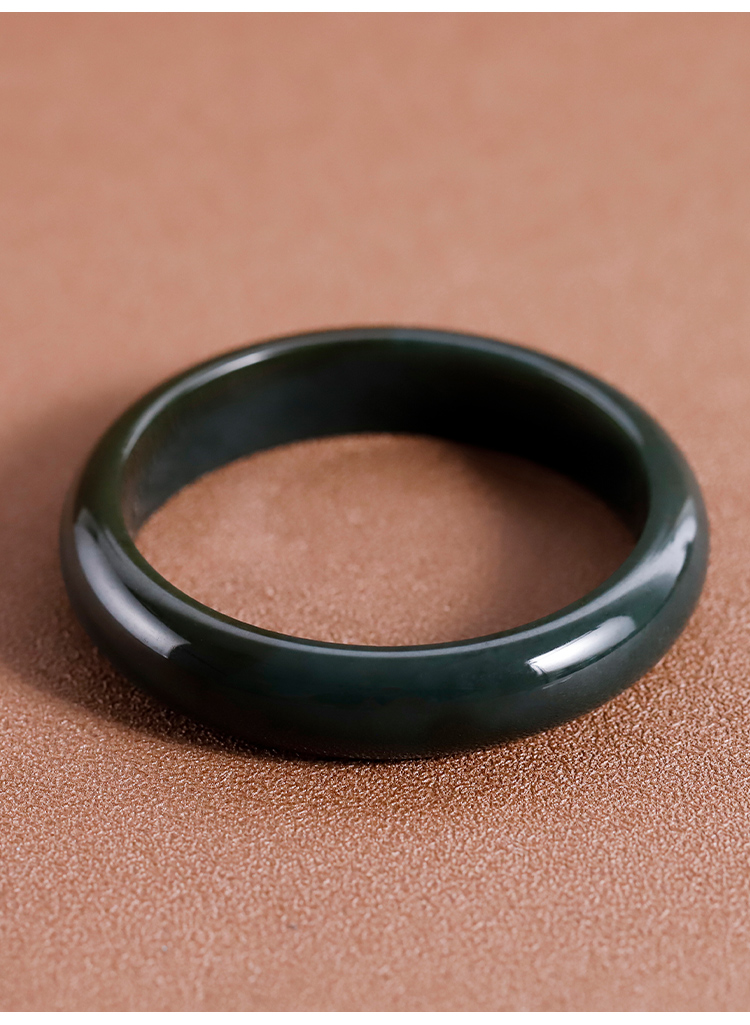 伊人意 和田玉手镯墨碧镯子青海黑青玉黑羊脂油性足女款玉石镯子61mm