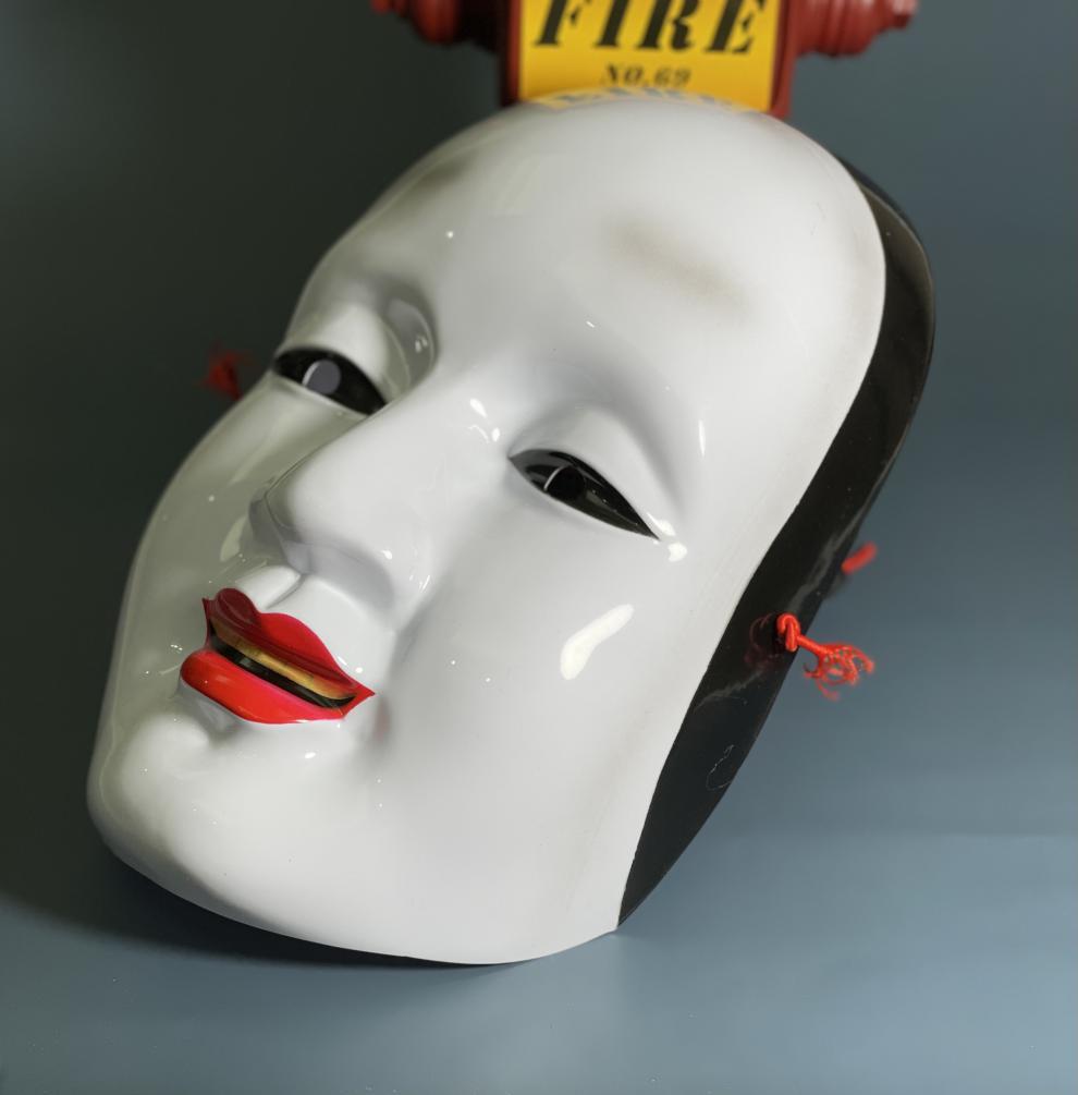 天狗面具能剧面具塑料孙次郎日本戏剧道具演出鬼首赤般若天狗丑女人