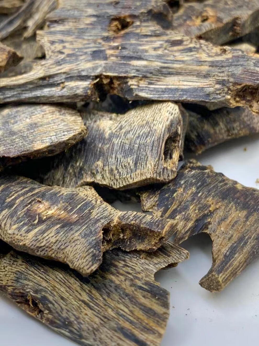 伊人意 莺歌绿奇楠沉香沉水老料原材料碎料熏香车珠边角料上炉助睡眠