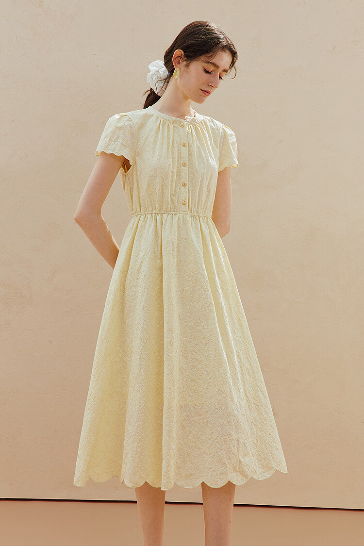 INMAN INMAN Floral Pattern Waist-Cinching Lace Dress, Summer 2026 New Style, Wavy Lace Trim Short-Sleeve Dress, Goose Yellow, Size L 2